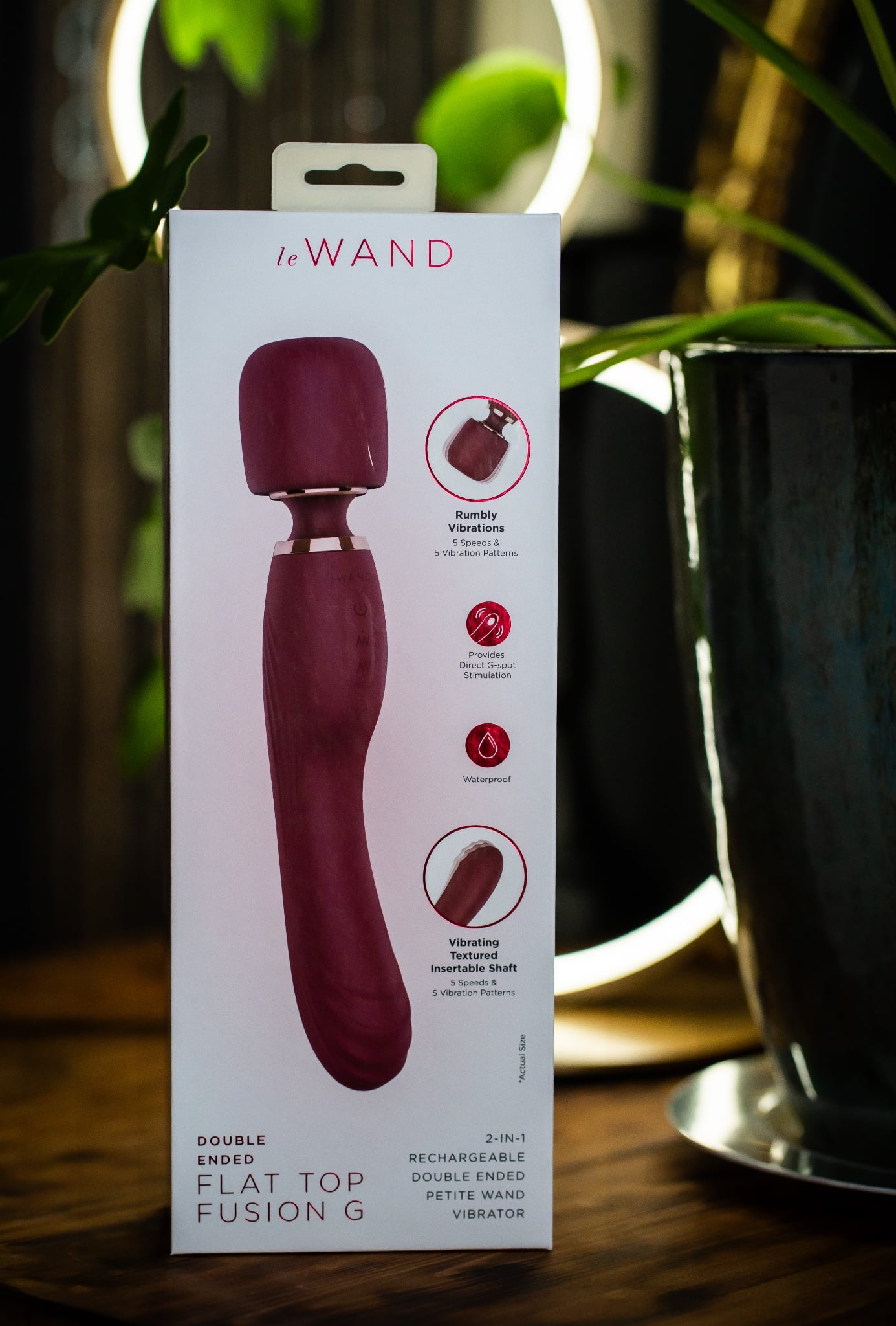 Le Wand Flat Top Fusion G Rechargeable Silicone Vibrator - Ruby Red